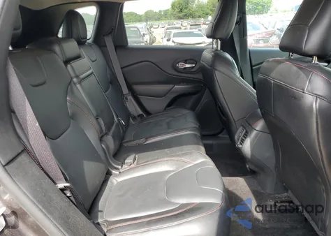 2015 Jeep Cherokee Trailhawk z USA, uszkodzony, nr VIN 1C4PJMBS4FW587553